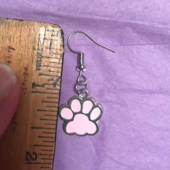Paw print earrings - Picture 3 of 4